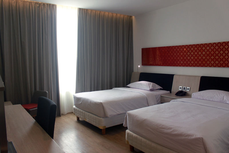 Fox Hotel Pekanbaru Dış mekan fotoğraf