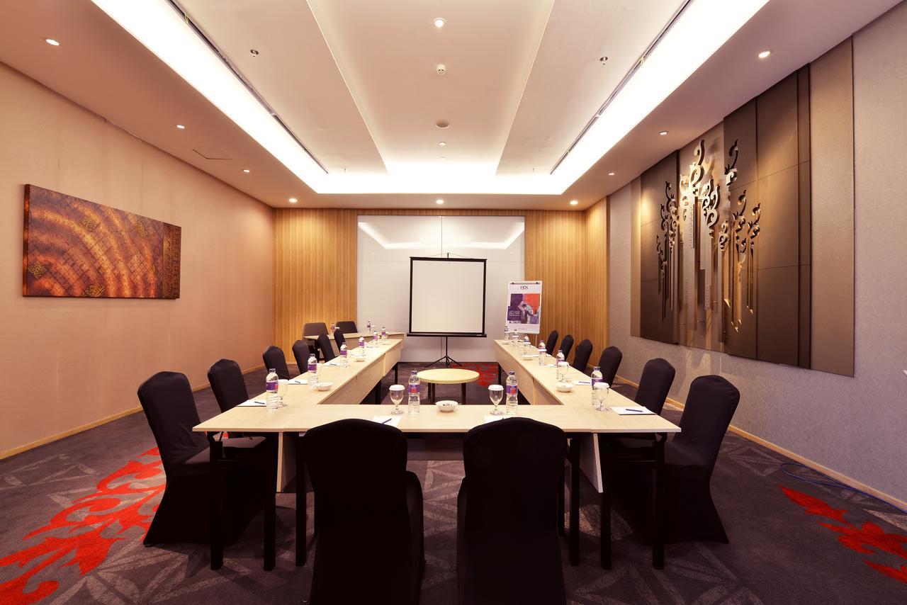 Fox Hotel Pekanbaru Dış mekan fotoğraf