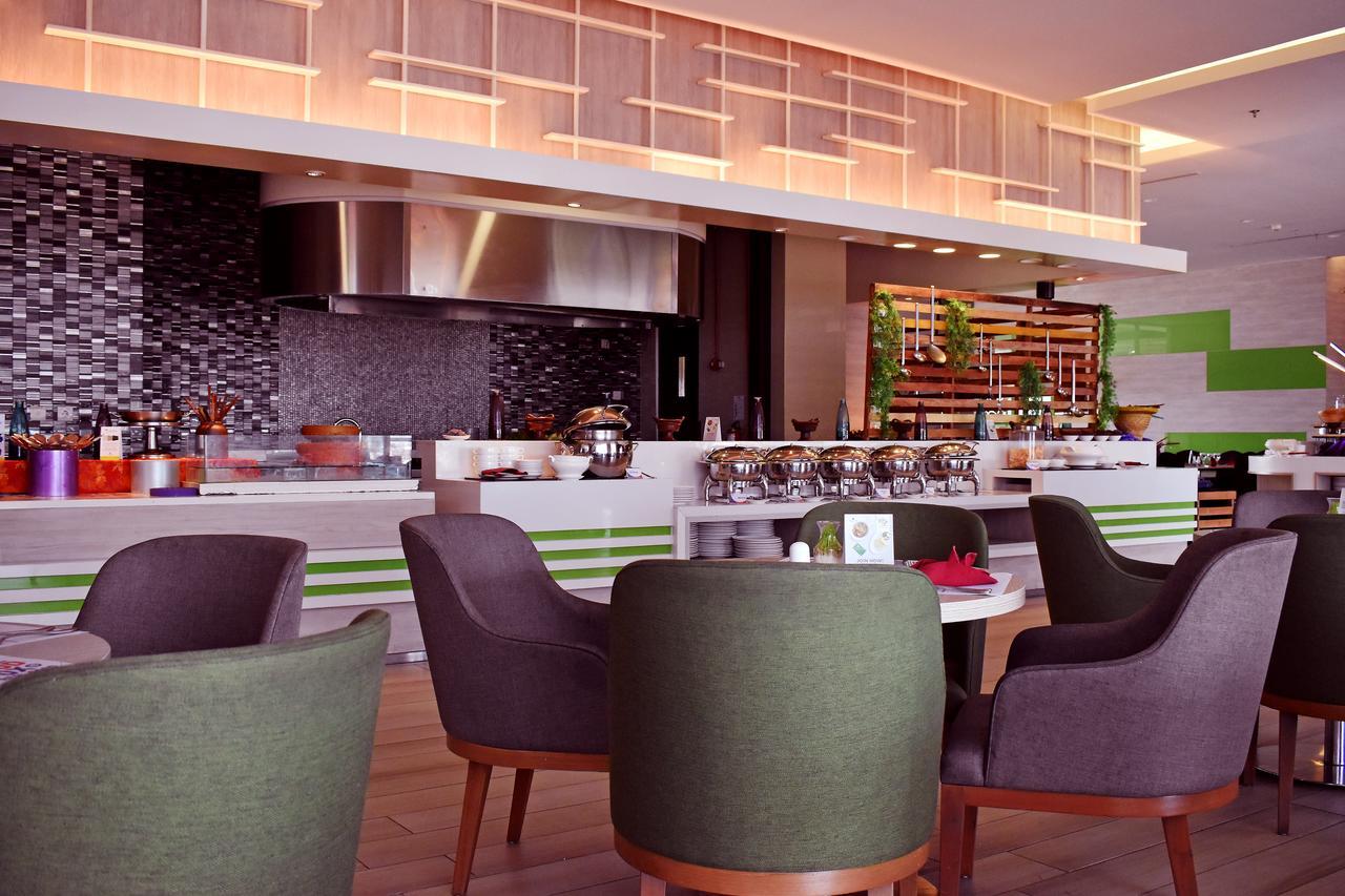 Fox Hotel Pekanbaru Dış mekan fotoğraf