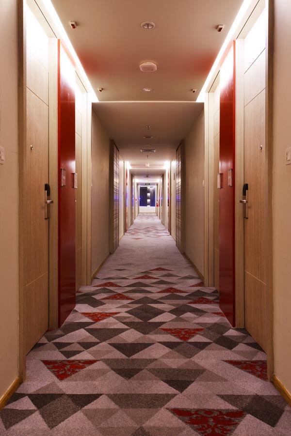 Fox Hotel Pekanbaru Dış mekan fotoğraf