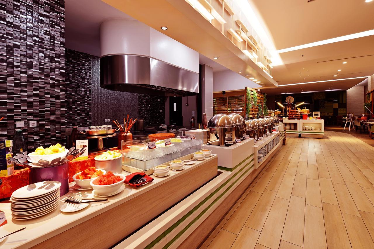 Fox Hotel Pekanbaru Dış mekan fotoğraf